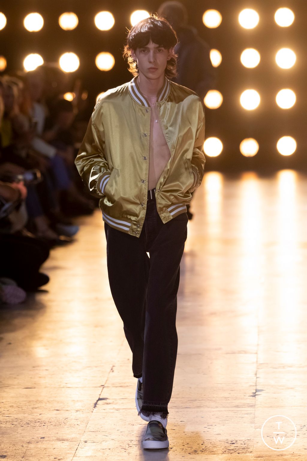 Fashion Week Paris Spring/Summer 2023 look 43 from the Celine collection 男装