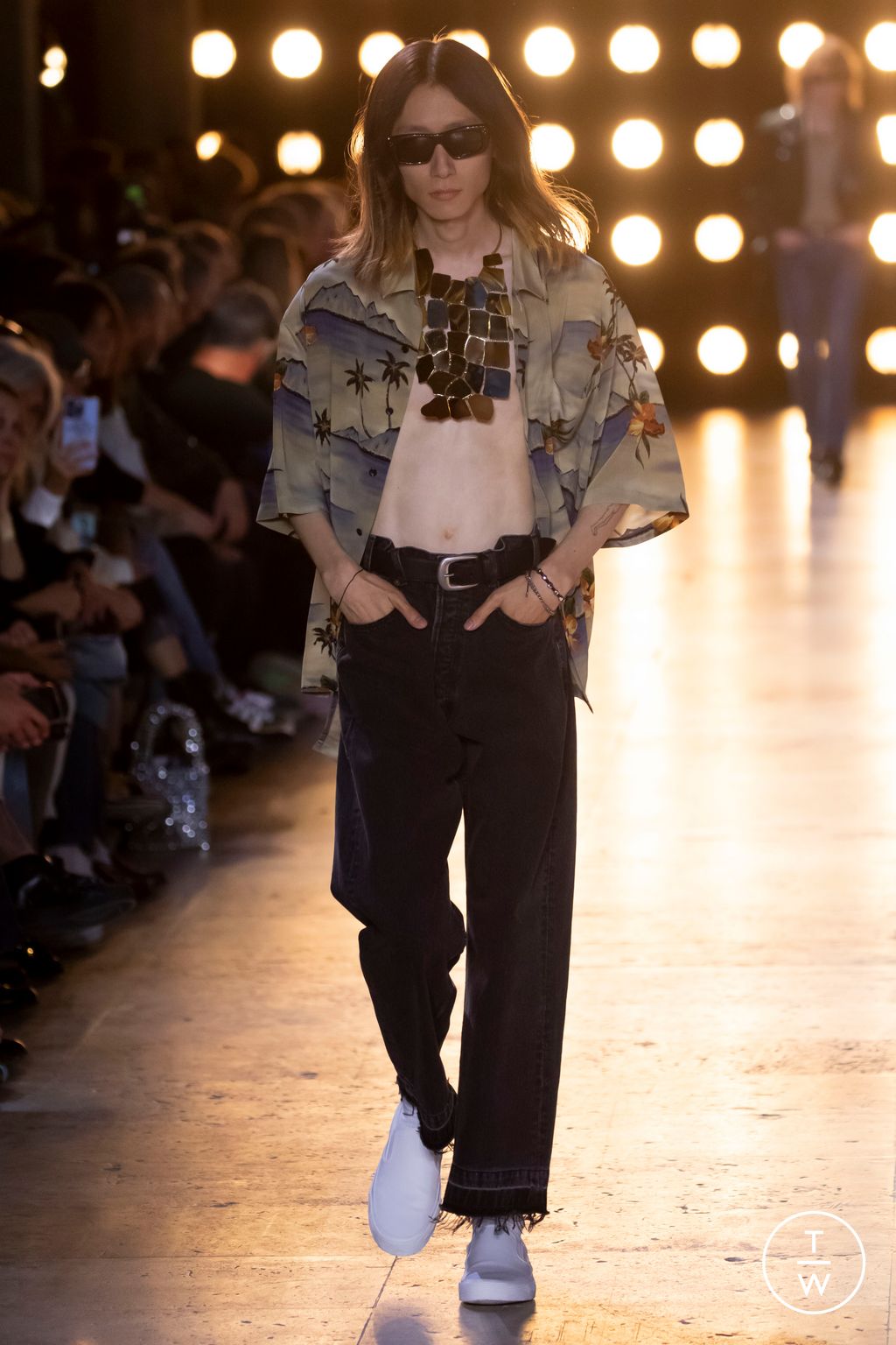 Fashion Week Paris Spring/Summer 2023 look 50 from the Celine collection 男装