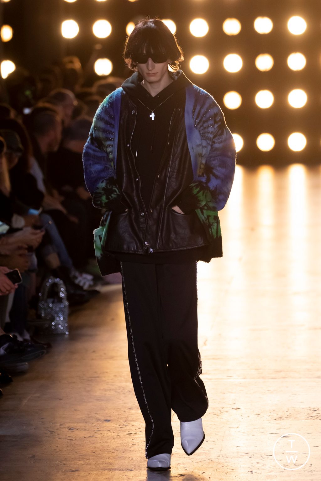 Fashion Week Paris Spring/Summer 2023 look 55 from the Celine collection 男装