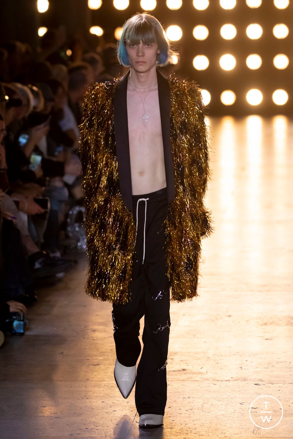 Fashion Week Paris Spring/Summer 2023 look 63 from the Celine collection 男装