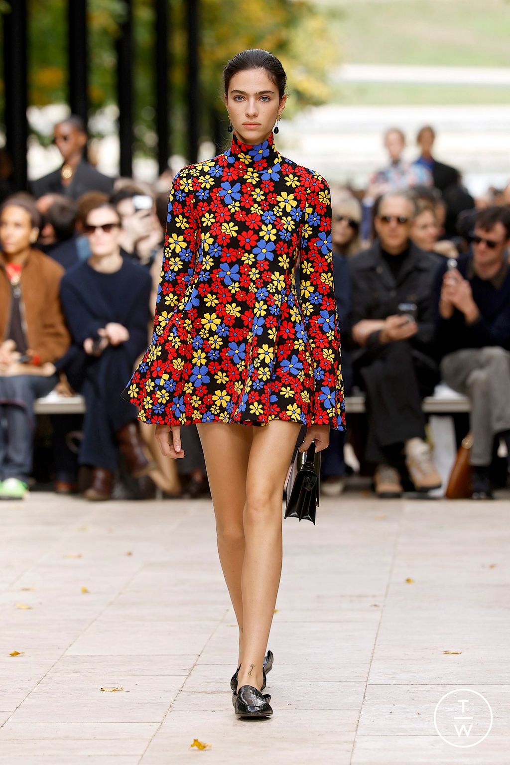 Fashion Week Paris Spring/Summer 2026 look 2 from the Celine collection womenswear