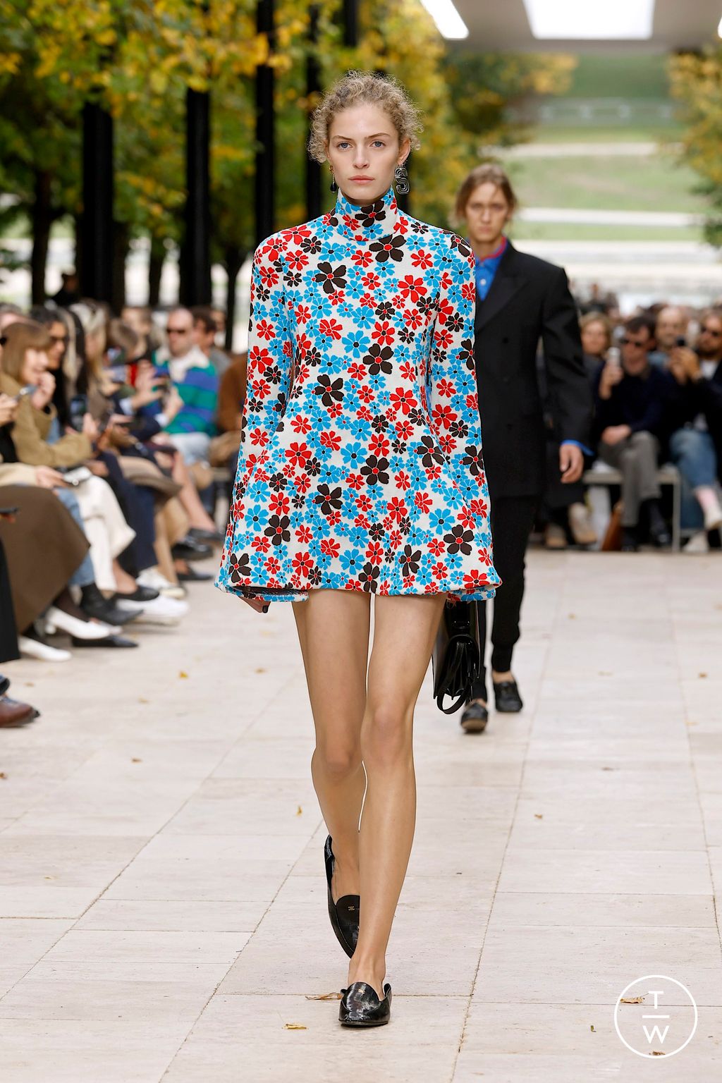 Fashion Week Paris Spring/Summer 2026 look 4 from the Celine collection womenswear
