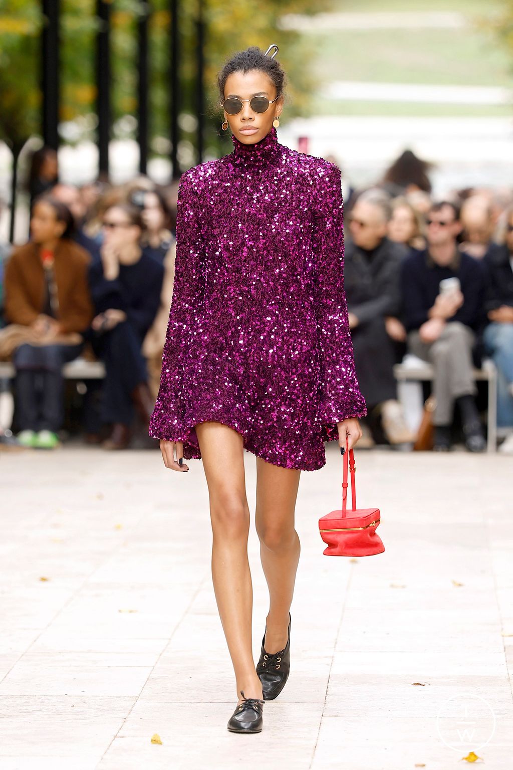 Fashion Week Paris Spring/Summer 2026 look 29 from the Celine collection womenswear