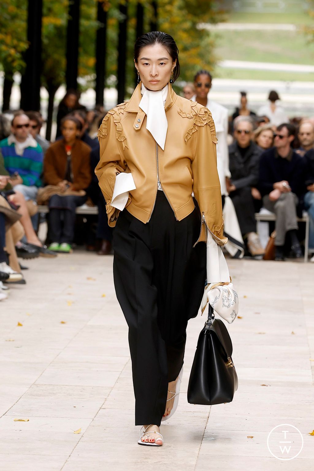 Fashion Week Paris Spring/Summer 2026 look 47 from the Celine collection womenswear