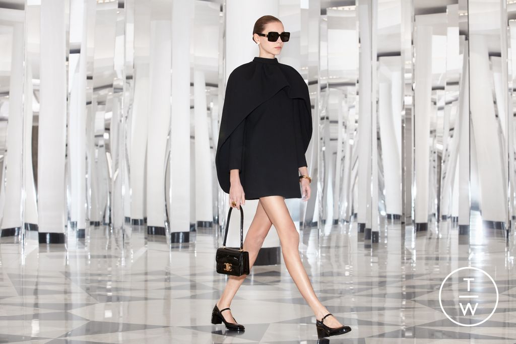 Fashion Week Paris Fall/Winter 2024 look 42 from the Celine collection 女装