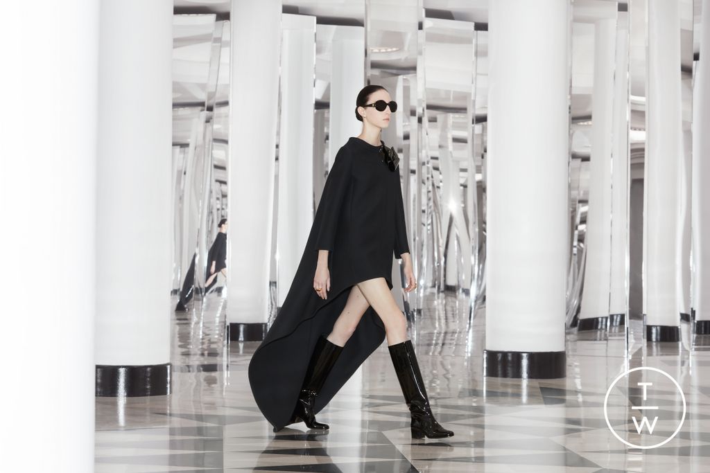 Fashion Week Paris Fall/Winter 2024 look 55 from the Celine collection 女装