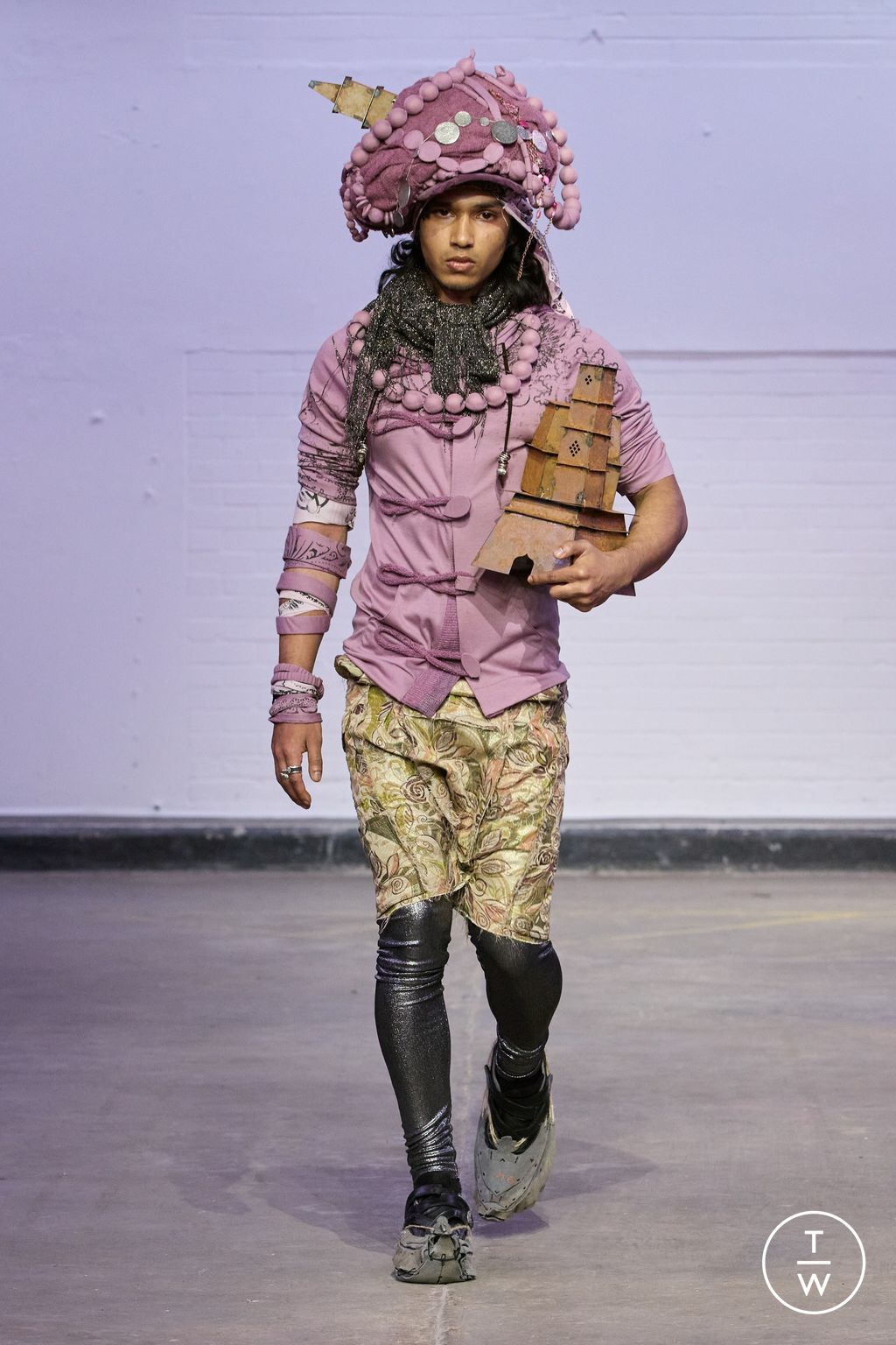 Fashion Week London Fall/Winter 2026 look 132 from the Central Saint Martins collection womenswear