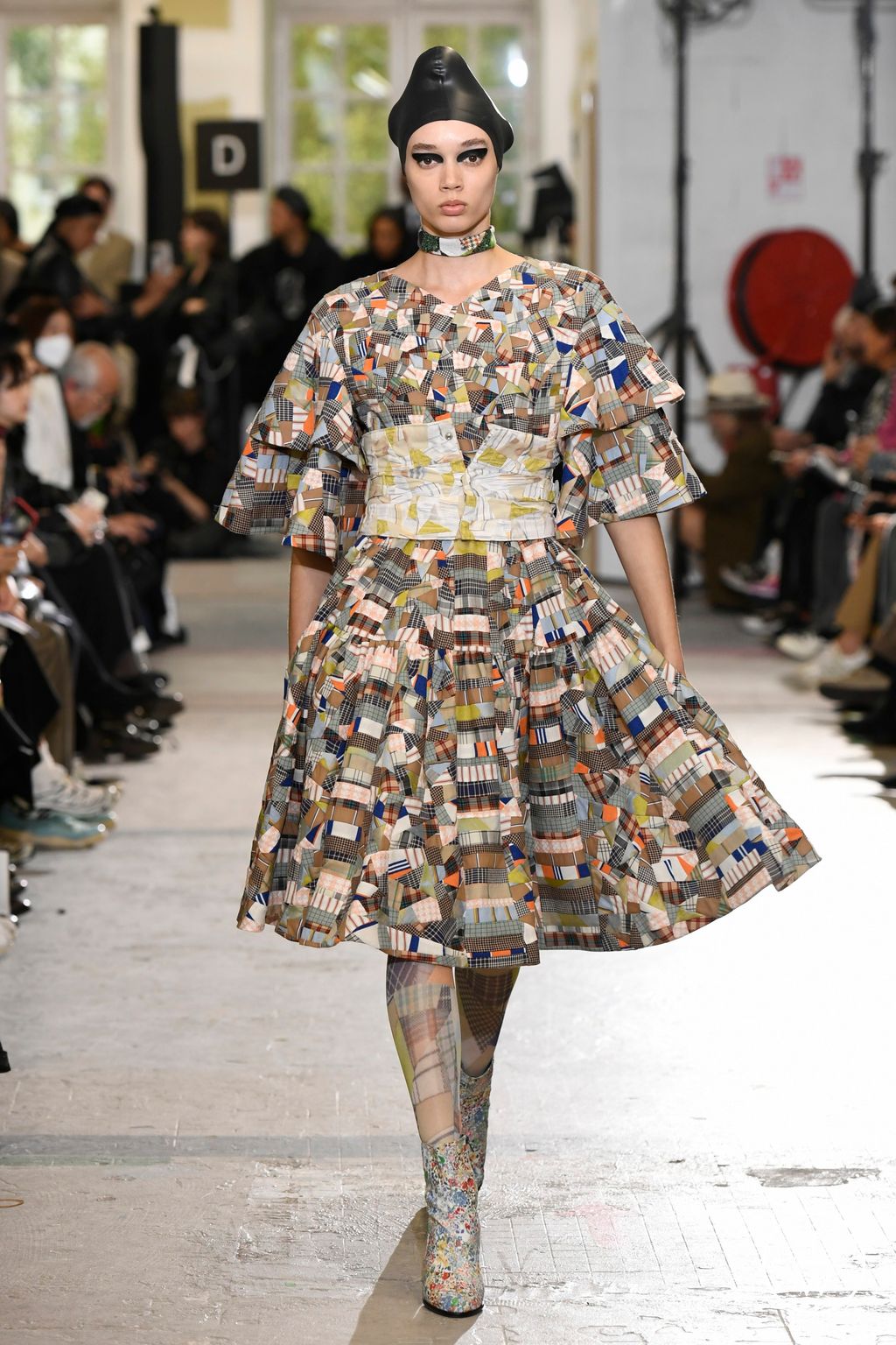 Fashion Week Paris Spring/Summer 2023 look 14 de la collection Anrealage womenswear