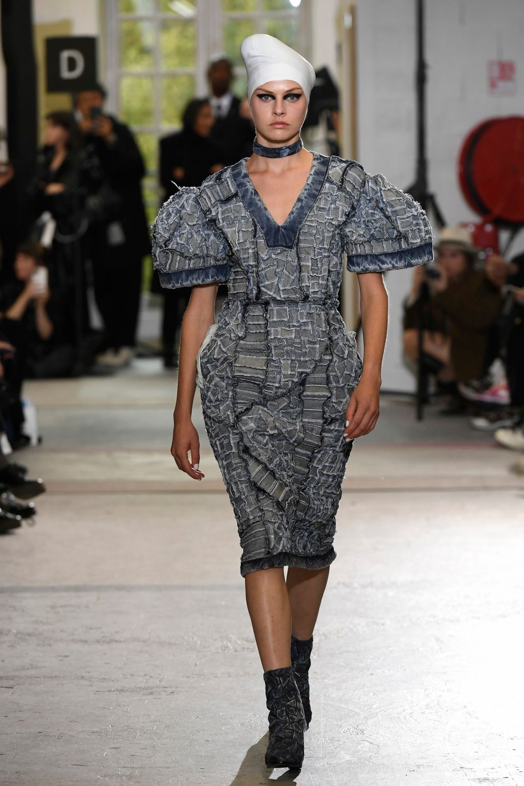 Fashion Week Paris Spring/Summer 2023 look 21 de la collection Anrealage womenswear