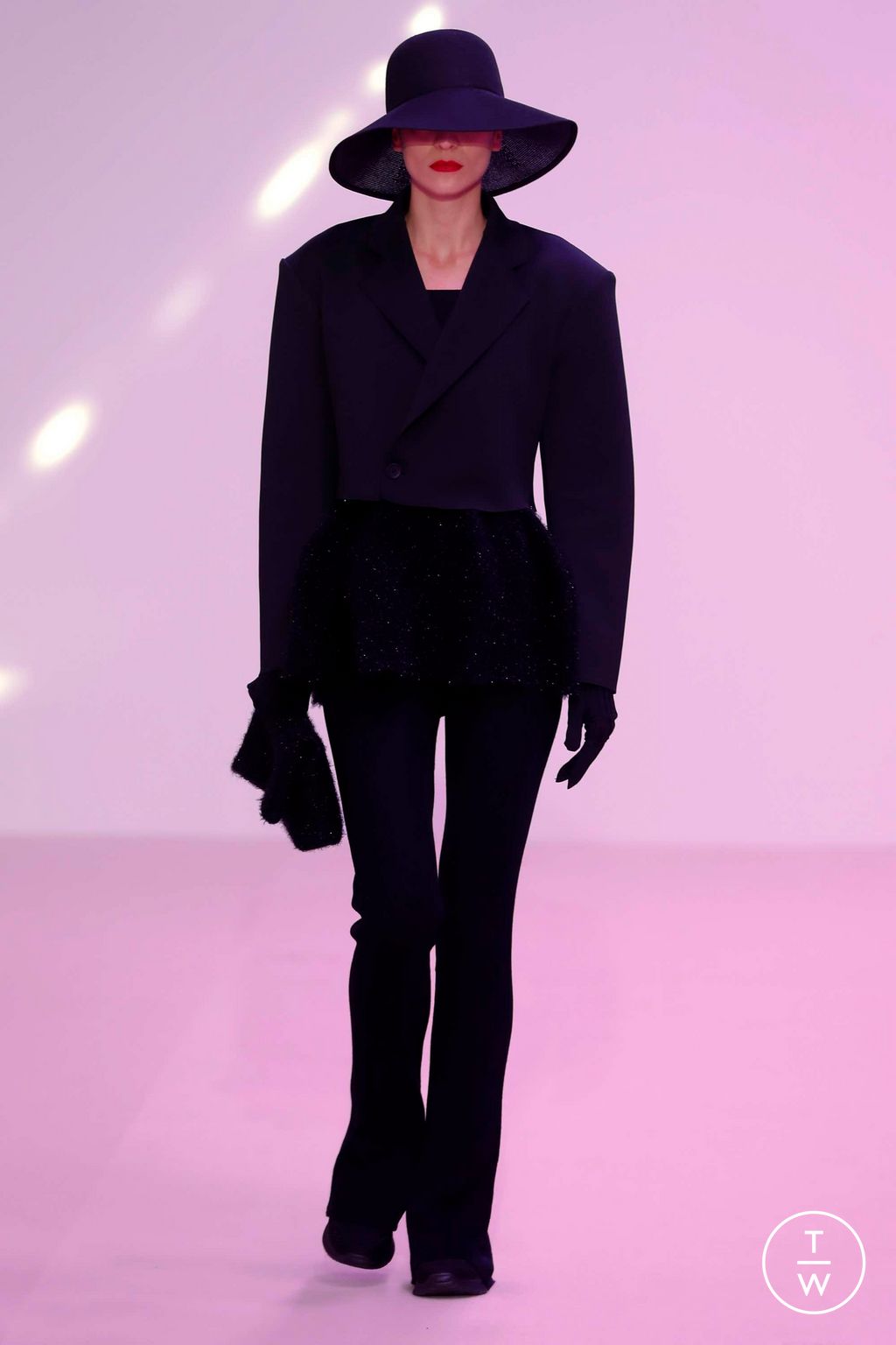 Fashion Week Paris Fall/Winter 2023 look 1 from the CFCL collection womenswear