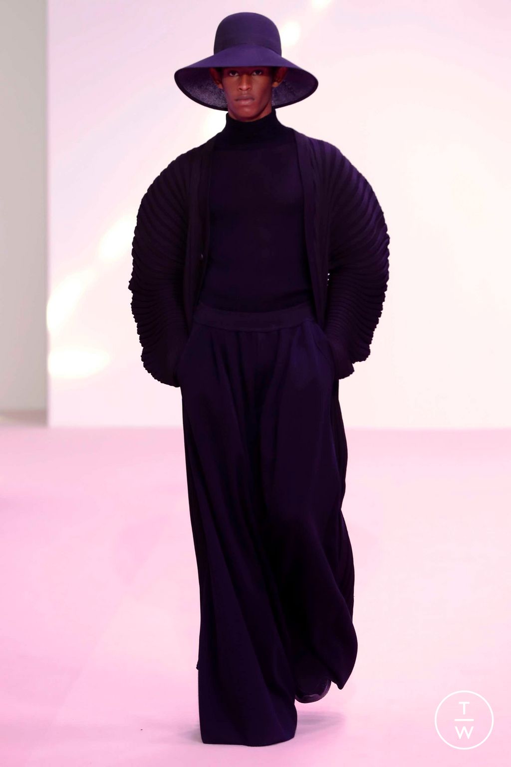 Fashion Week Paris Fall/Winter 2023 look 9 from the CFCL collection womenswear