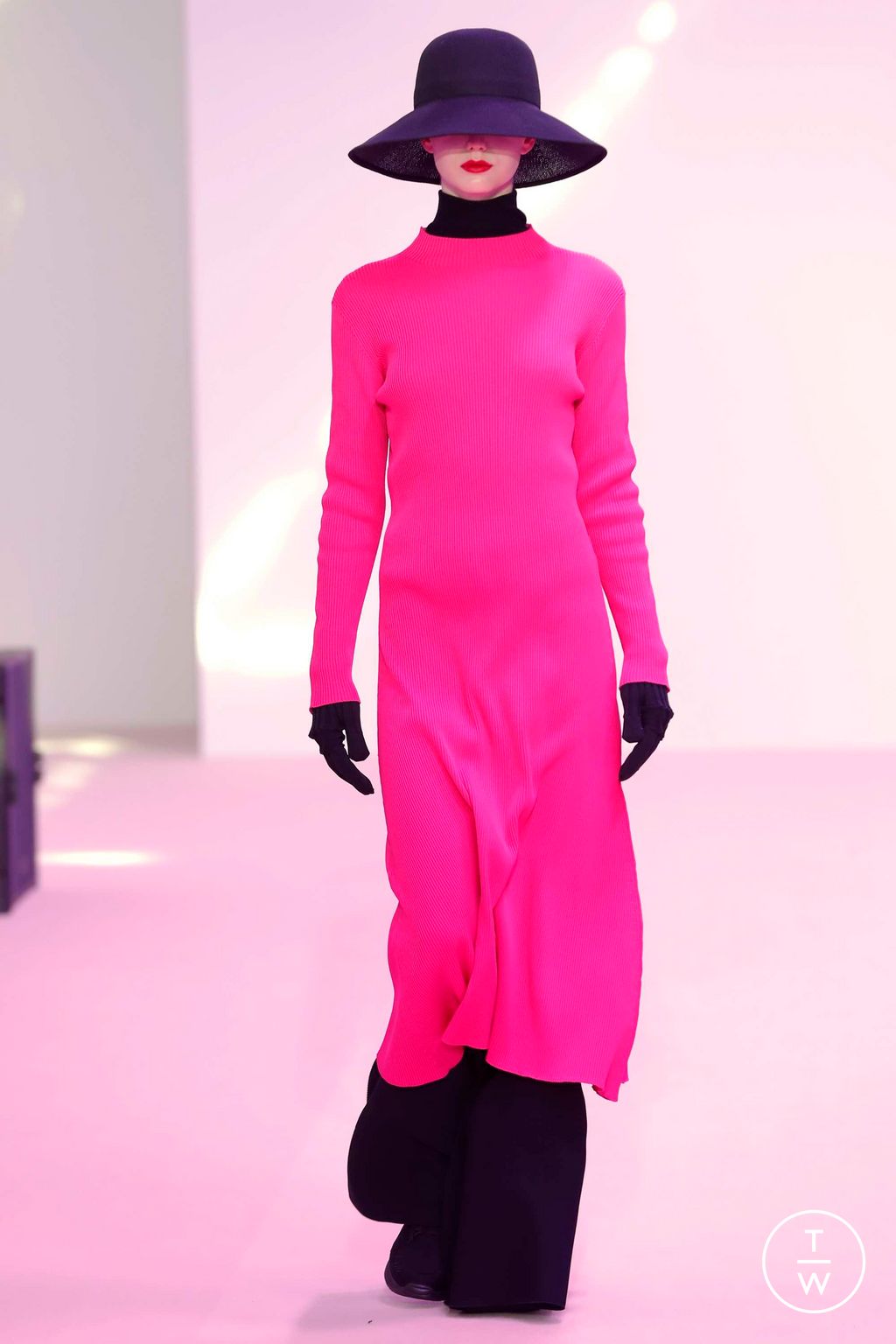 Fashion Week Paris Fall/Winter 2023 look 17 from the CFCL collection womenswear