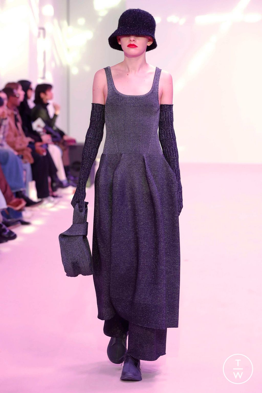 Fashion Week Paris Fall/Winter 2023 look 30 de la collection CFCL womenswear