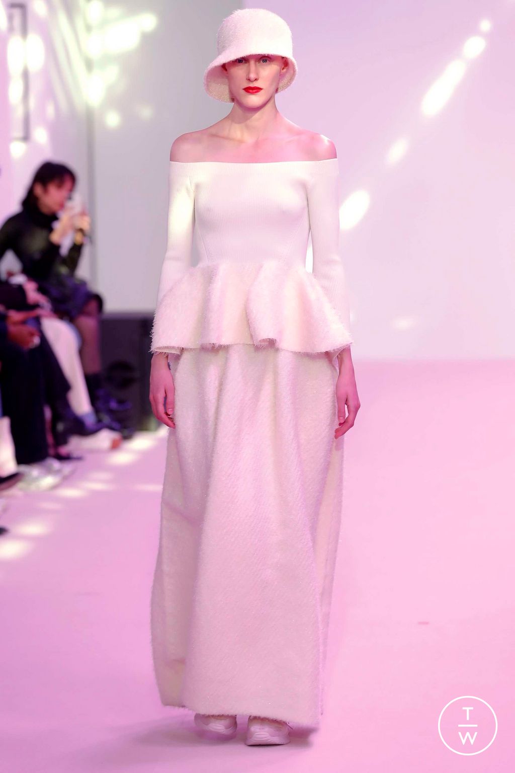Fashion Week Paris Fall/Winter 2023 look 33 de la collection CFCL womenswear