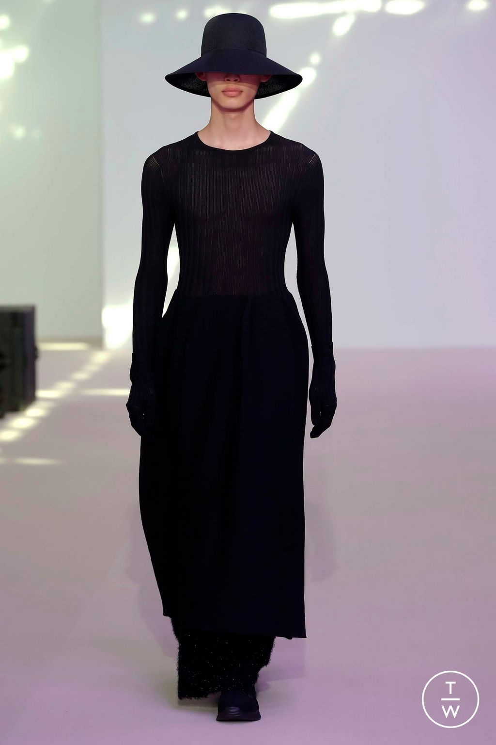 Fashion Week Paris Fall/Winter 2023 look 37 from the CFCL collection womenswear