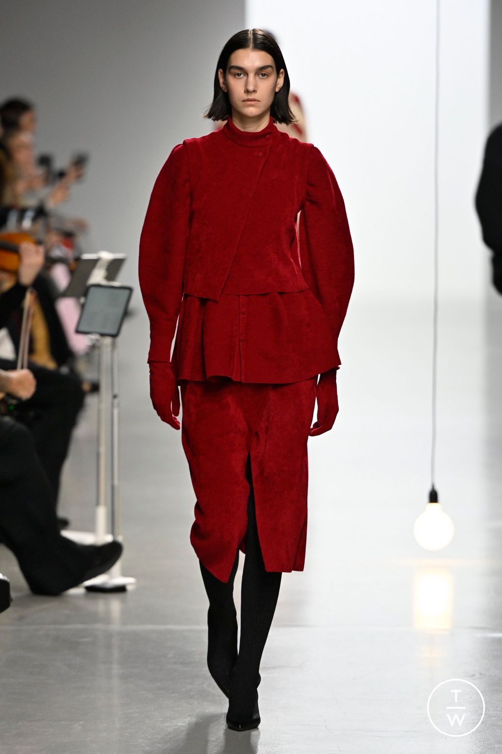 Fashion Week Paris Fall/Winter 2024 look 17 from the CFCL collection womenswear