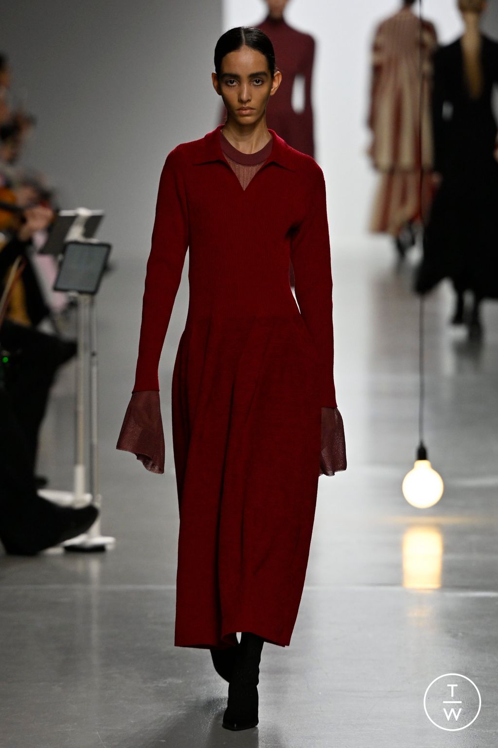 Fashion Week Paris Fall/Winter 2024 look 21 from the CFCL collection 女装