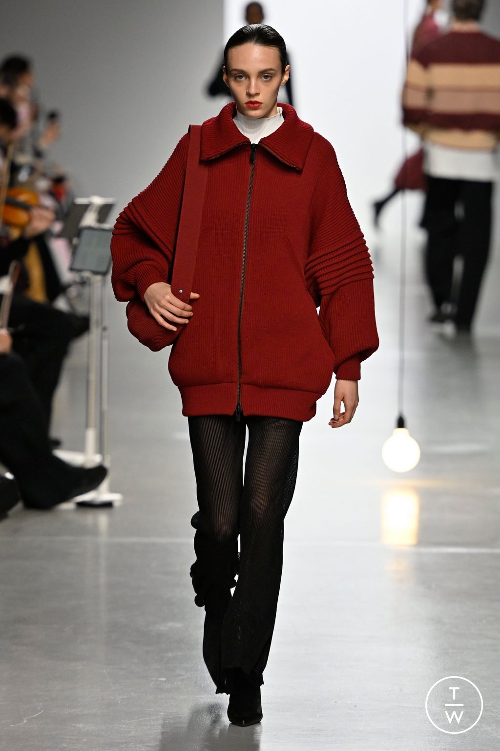 Fashion Week Paris Fall/Winter 2024 look 25 from the CFCL collection womenswear