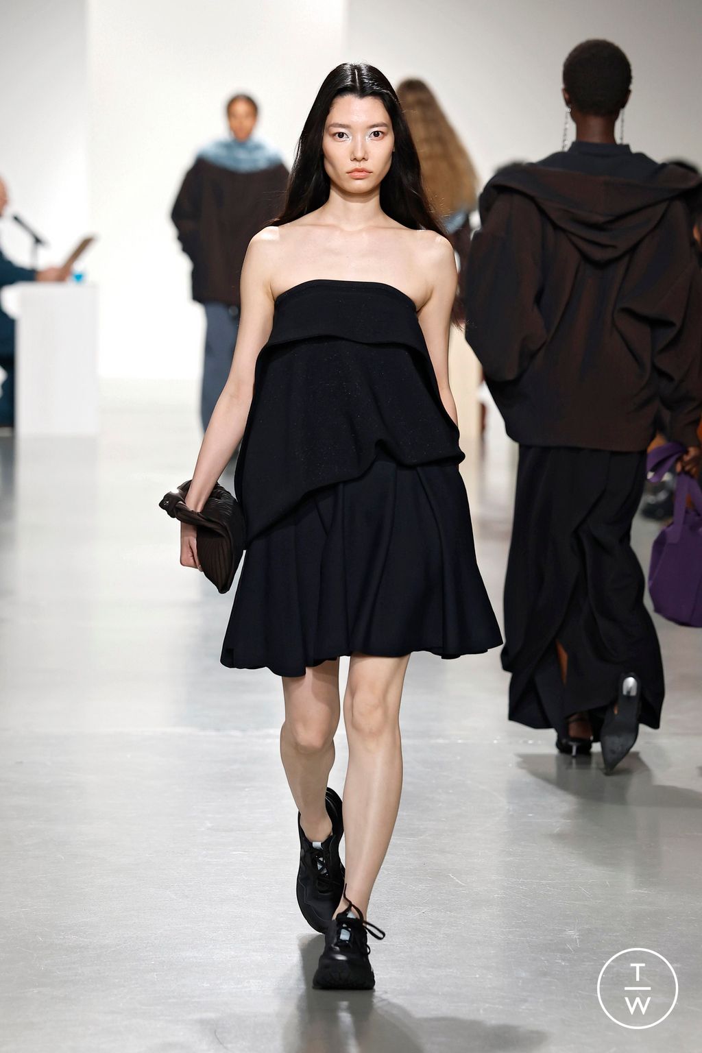 Fashion Week Paris Fall/Winter 2026 look 7 from the CFCL collection 女装