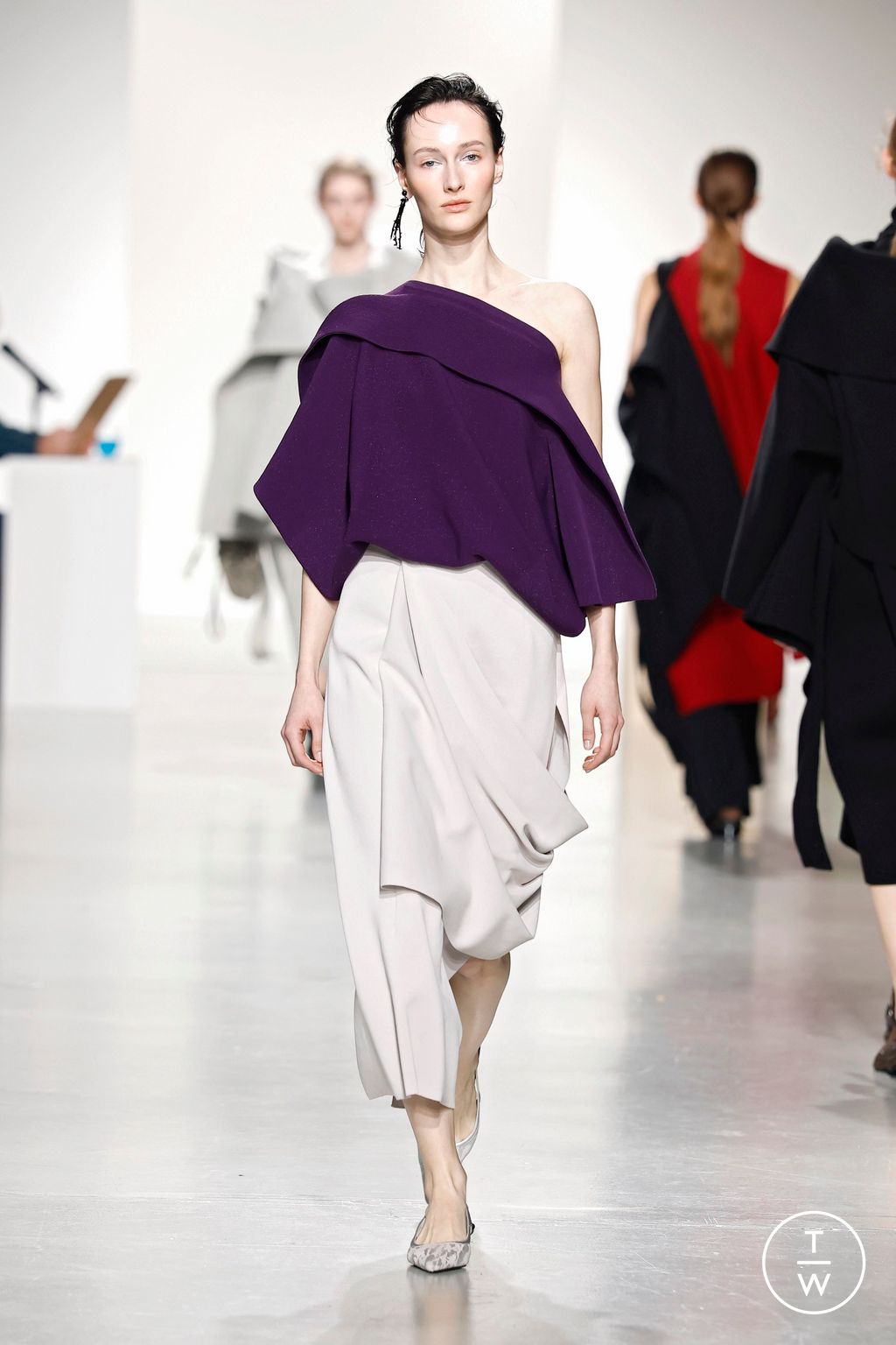 Fashion Week Paris Fall/Winter 2026 look 18 from the CFCL collection womenswear