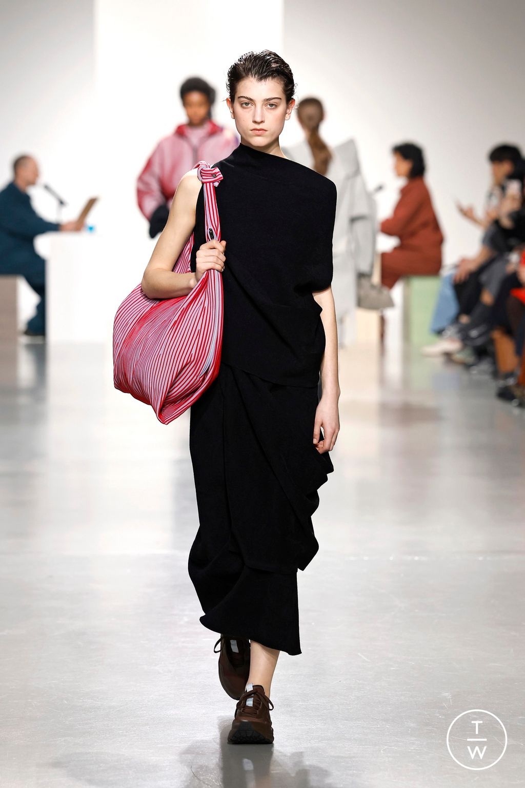Fashion Week Paris Fall/Winter 2026 look 21 from the CFCL collection womenswear