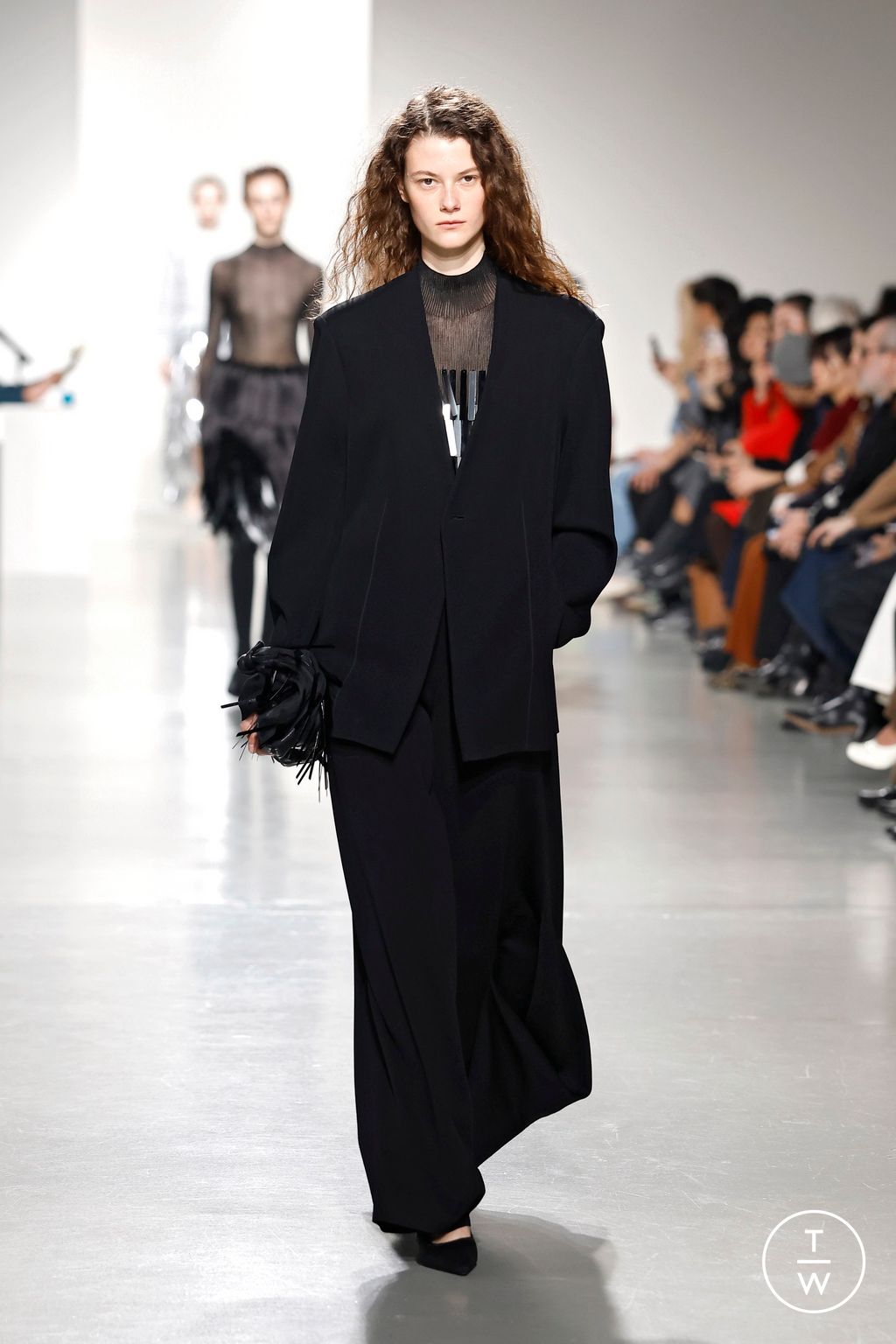 Fashion Week Paris Fall/Winter 2026 look 37 from the CFCL collection 女装
