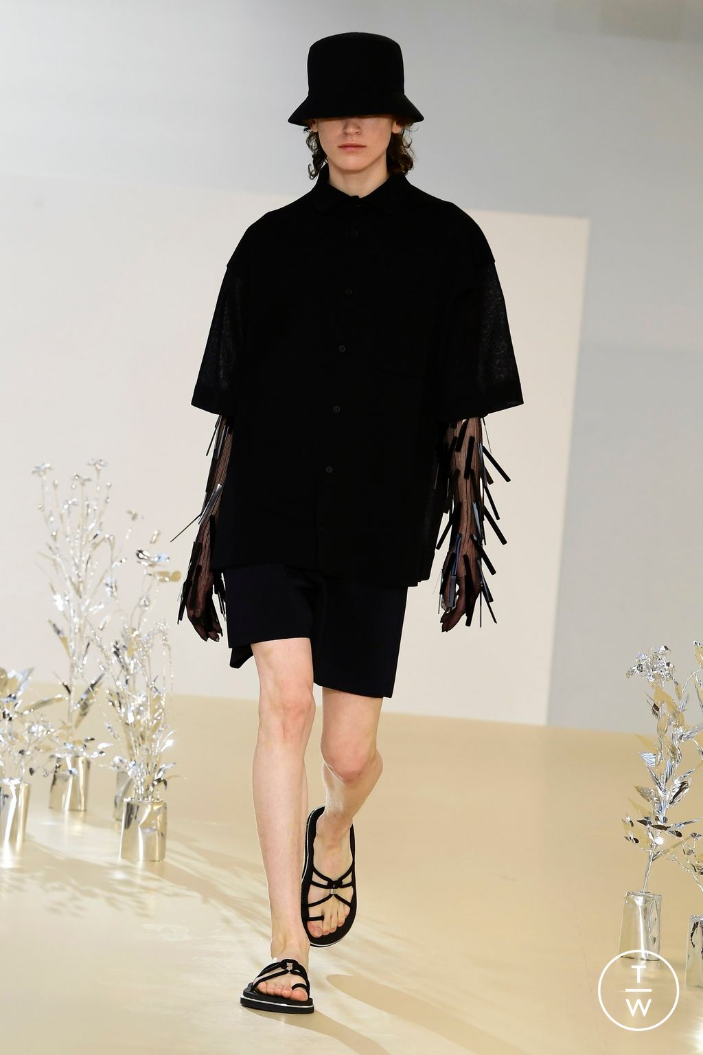 Fashion Week Paris Spring/Summer 2024 look 29 from the CFCL collection womenswear