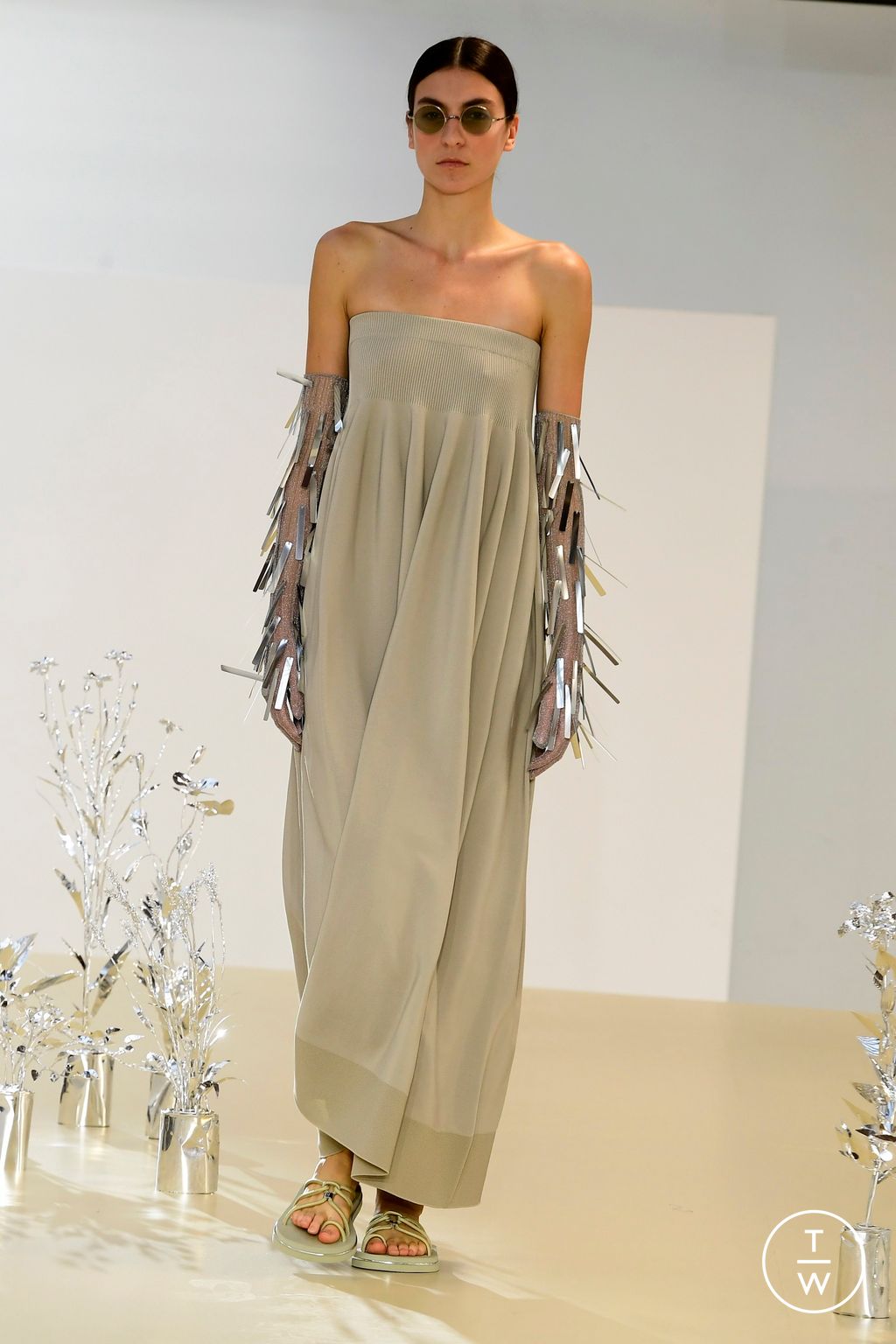 Fashion Week Paris Spring/Summer 2024 look 31 from the CFCL collection womenswear