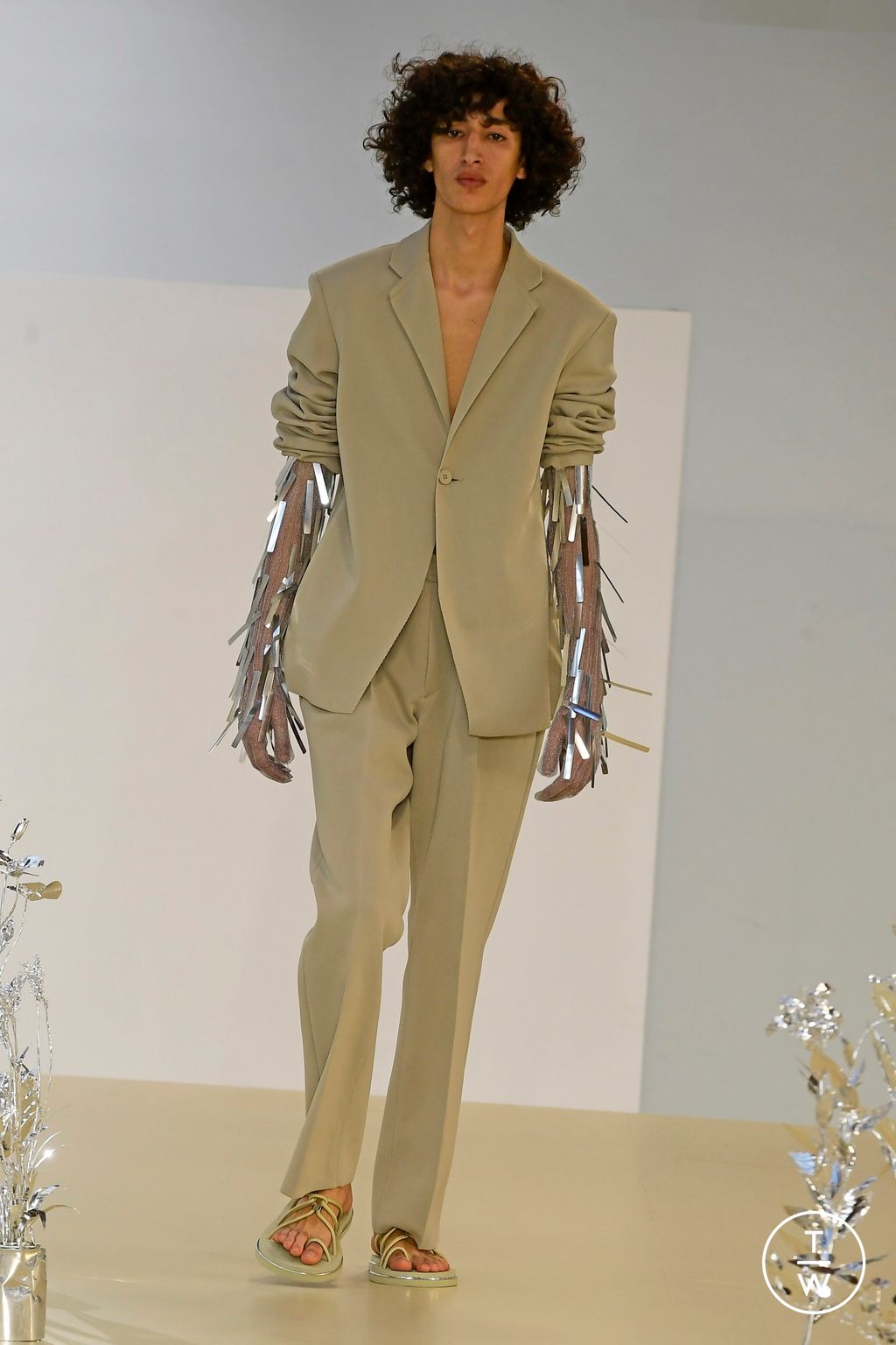 Fashion Week Paris Spring/Summer 2024 look 32 from the CFCL collection womenswear