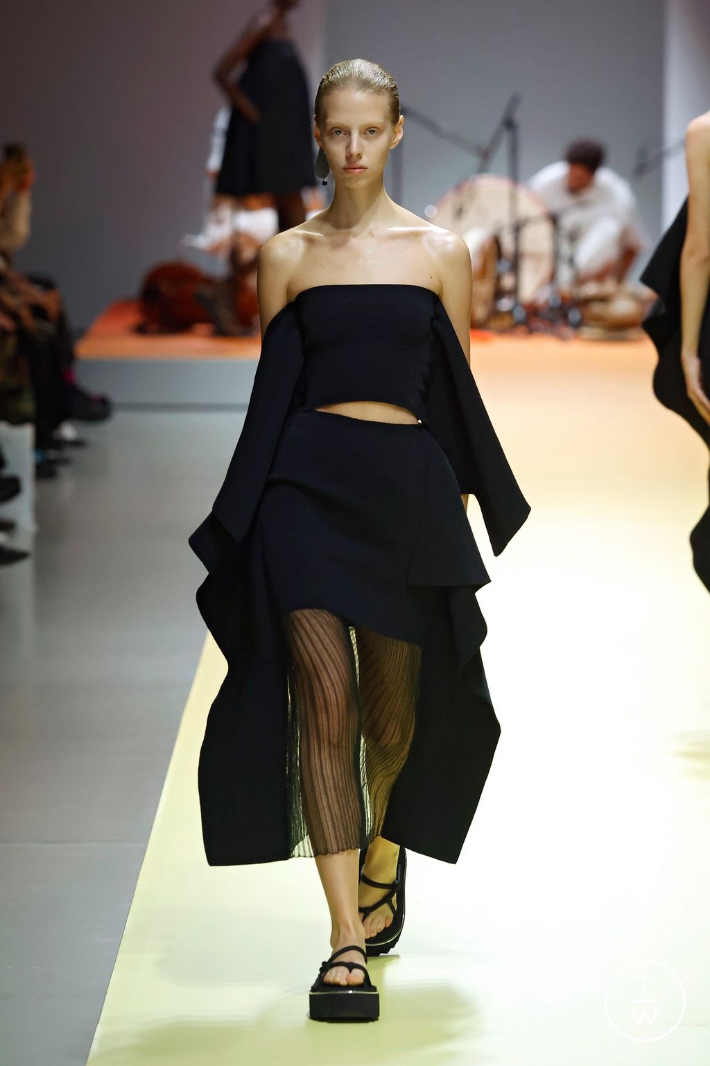 Fashion Week Paris Spring/Summer 2025 look 11 from the CFCL collection womenswear
