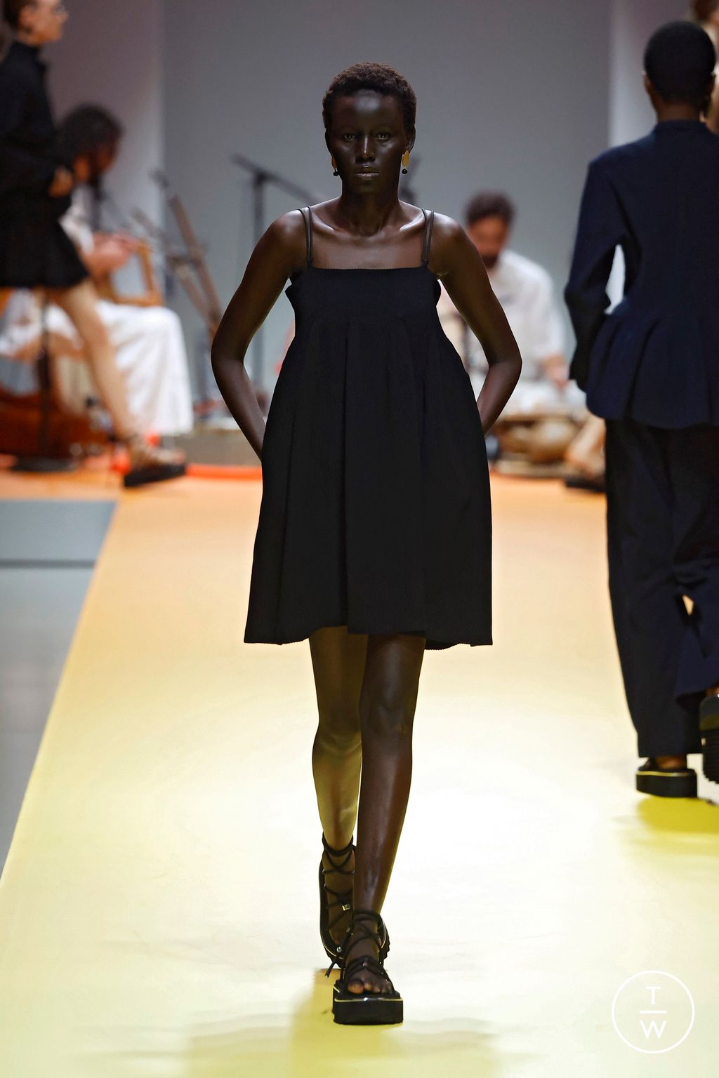 Fashion Week Paris Spring/Summer 2025 look 12 from the CFCL collection womenswear