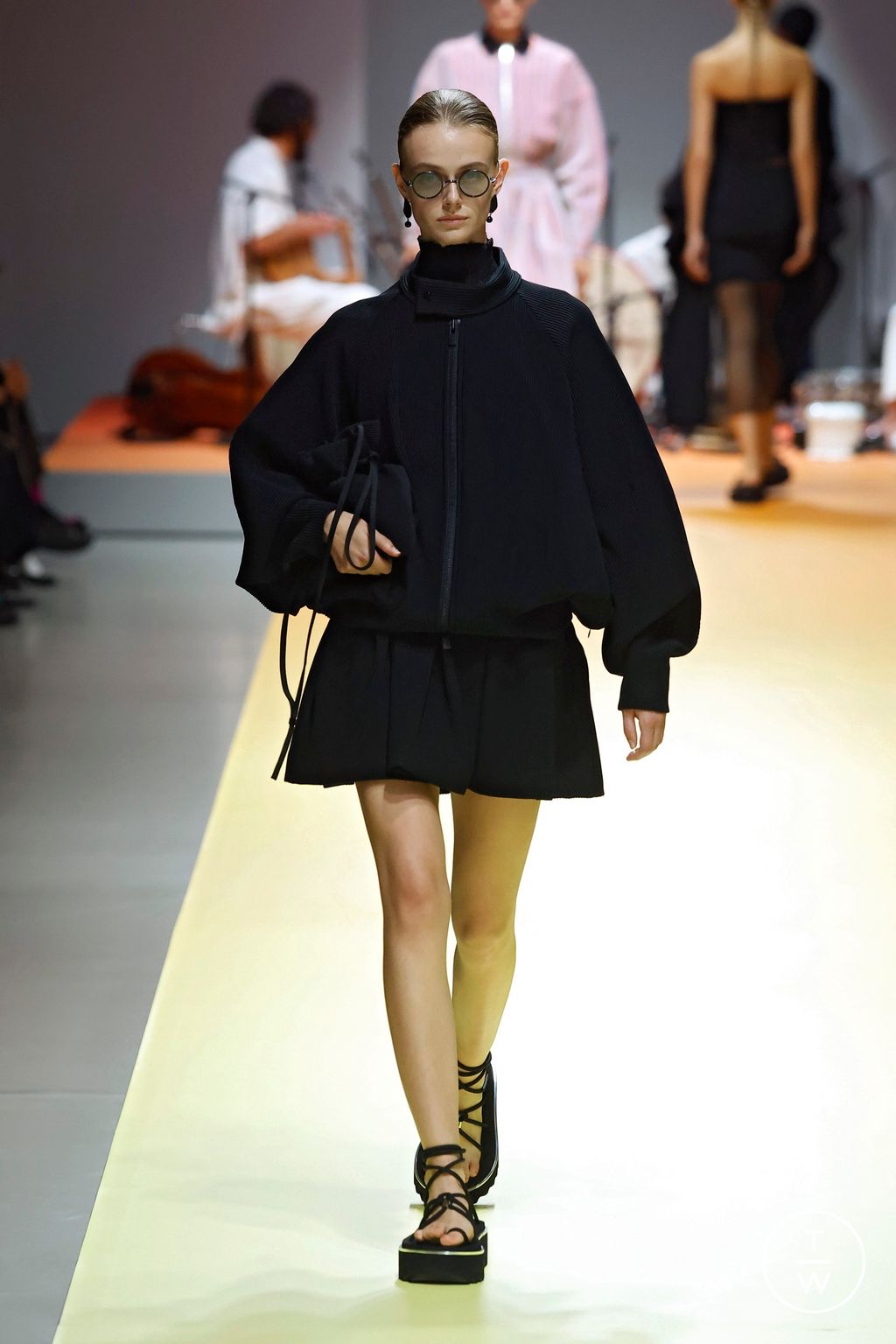 Fashion Week Paris Spring/Summer 2025 look 13 from the CFCL collection womenswear