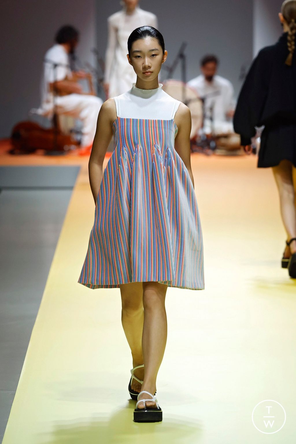 Fashion Week Paris Spring/Summer 2025 look 15 from the CFCL collection womenswear