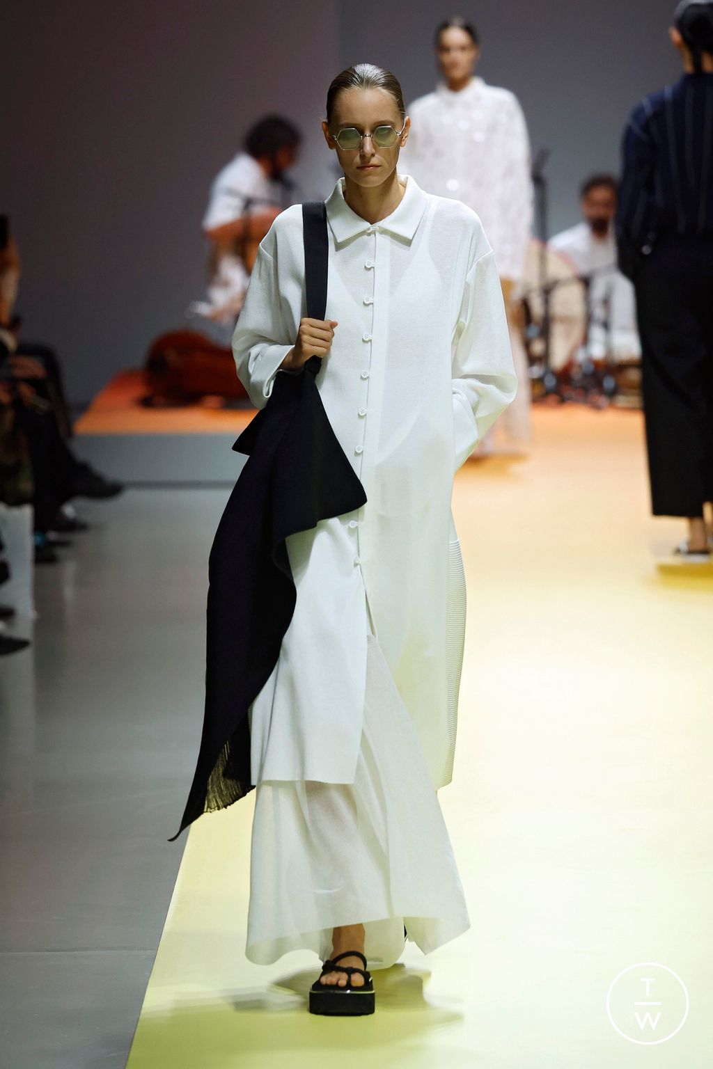 Fashion Week Paris Spring/Summer 2025 look 22 from the CFCL collection womenswear