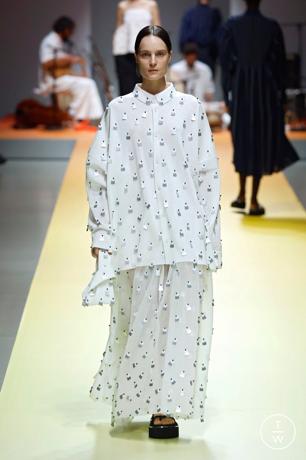 Fashion Week Paris Spring/Summer 2025 look 23 from the CFCL collection womenswear