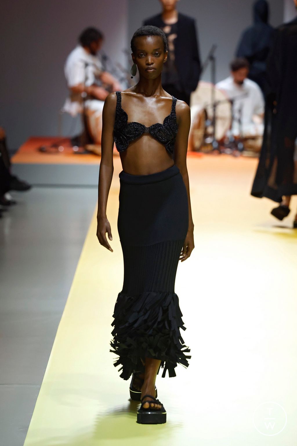 Fashion Week Paris Spring/Summer 2025 look 38 from the CFCL collection womenswear
