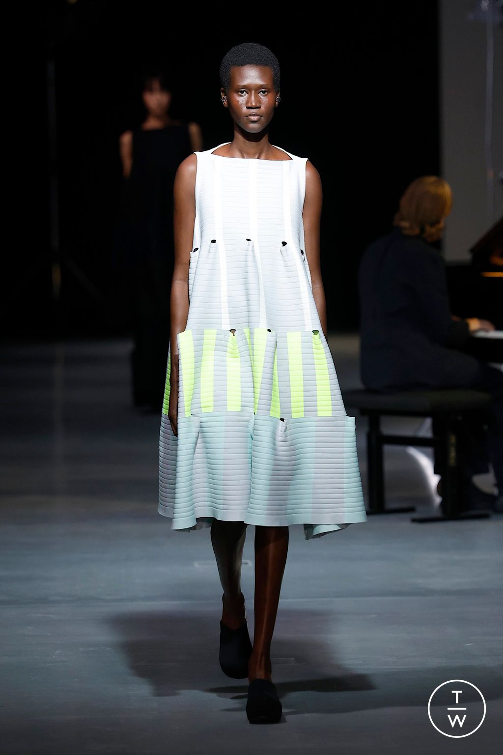 Fashion Week Paris Spring/Summer 2026 look 24 from the CFCL collection womenswear