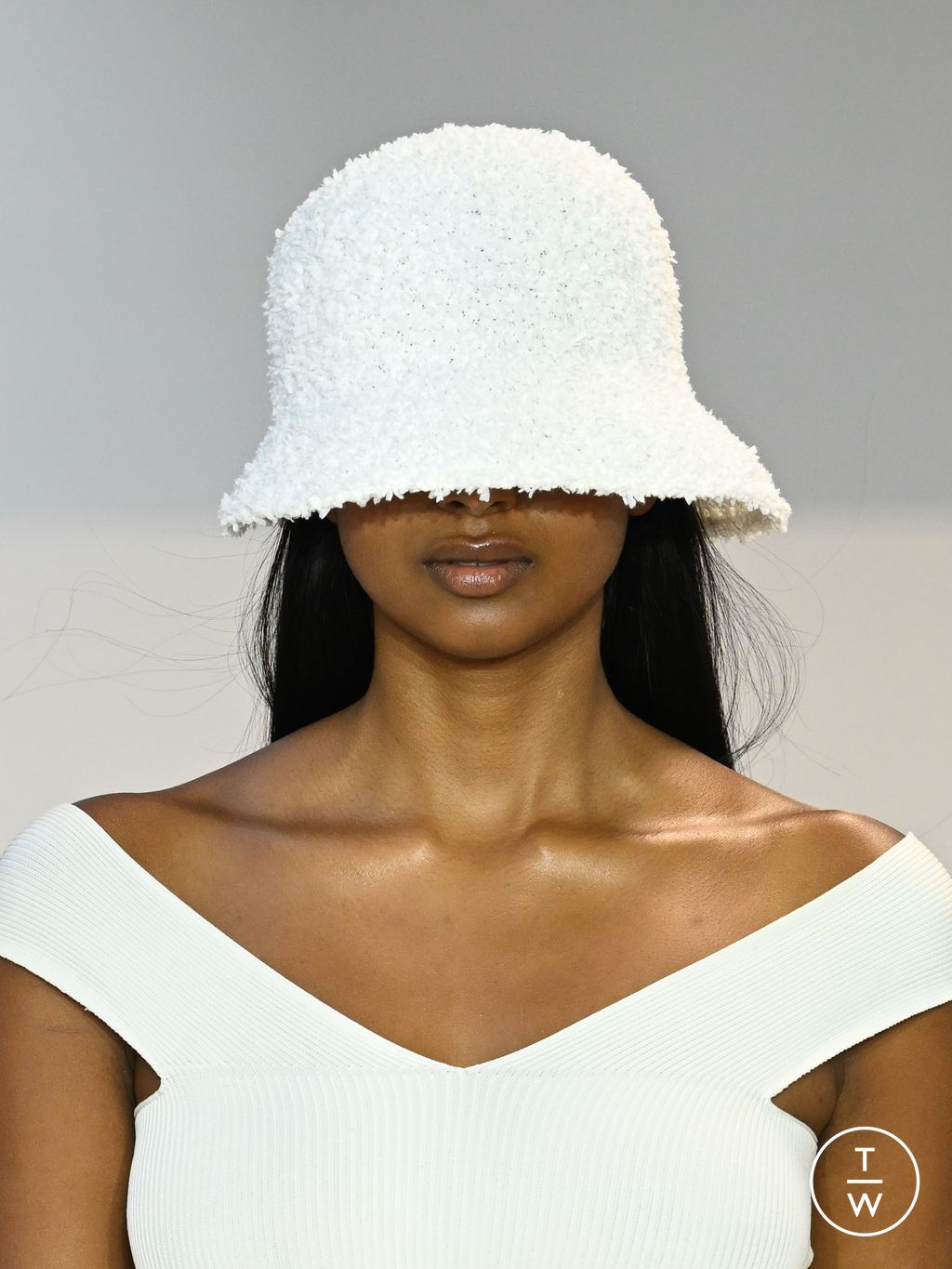 Fashion Week Paris Spring/Summer 2024 look 10 from the CFCL collection womenswear accessories