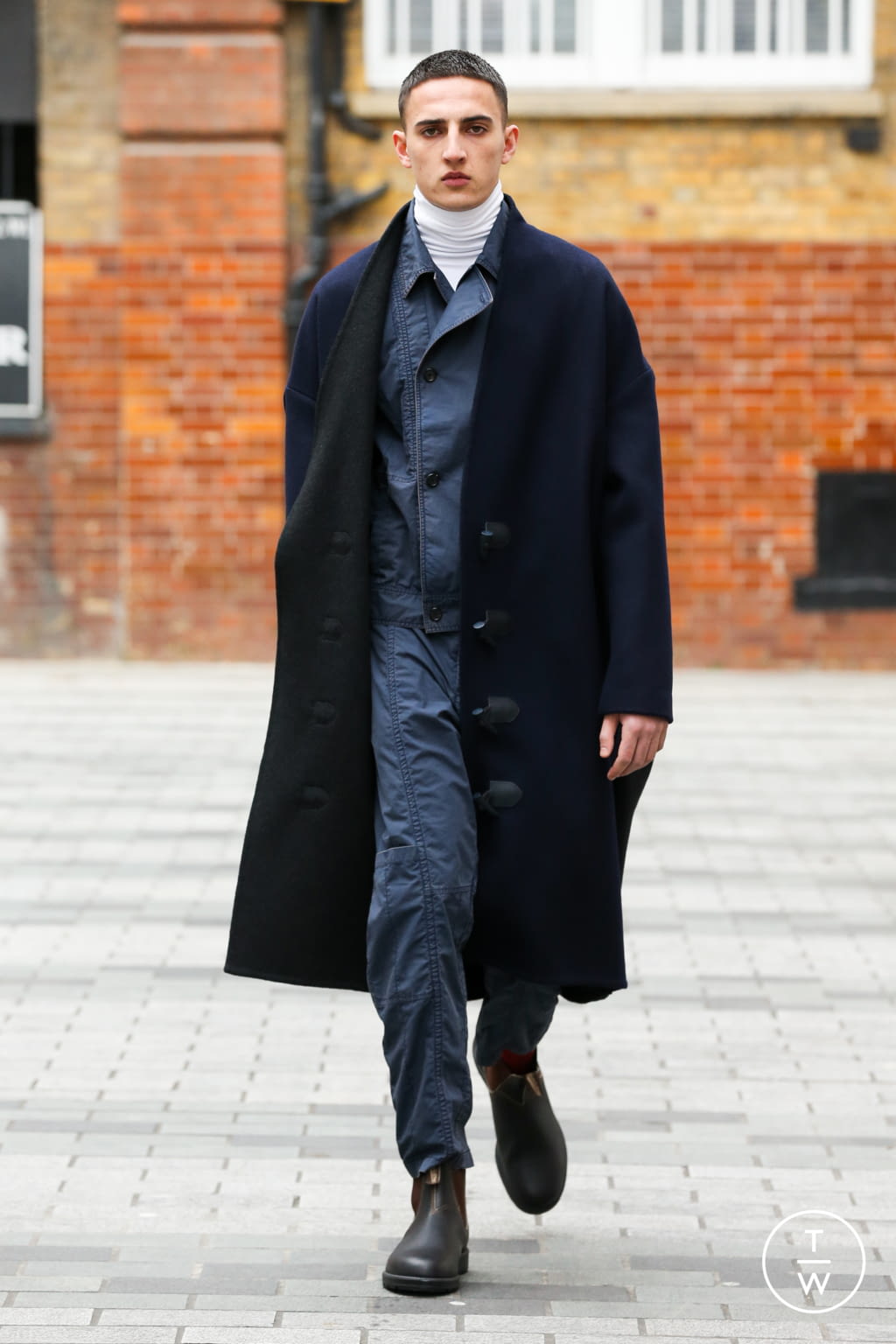 Fashion Week London Fall/Winter 2020 look 13 from the Chalayan collection menswear