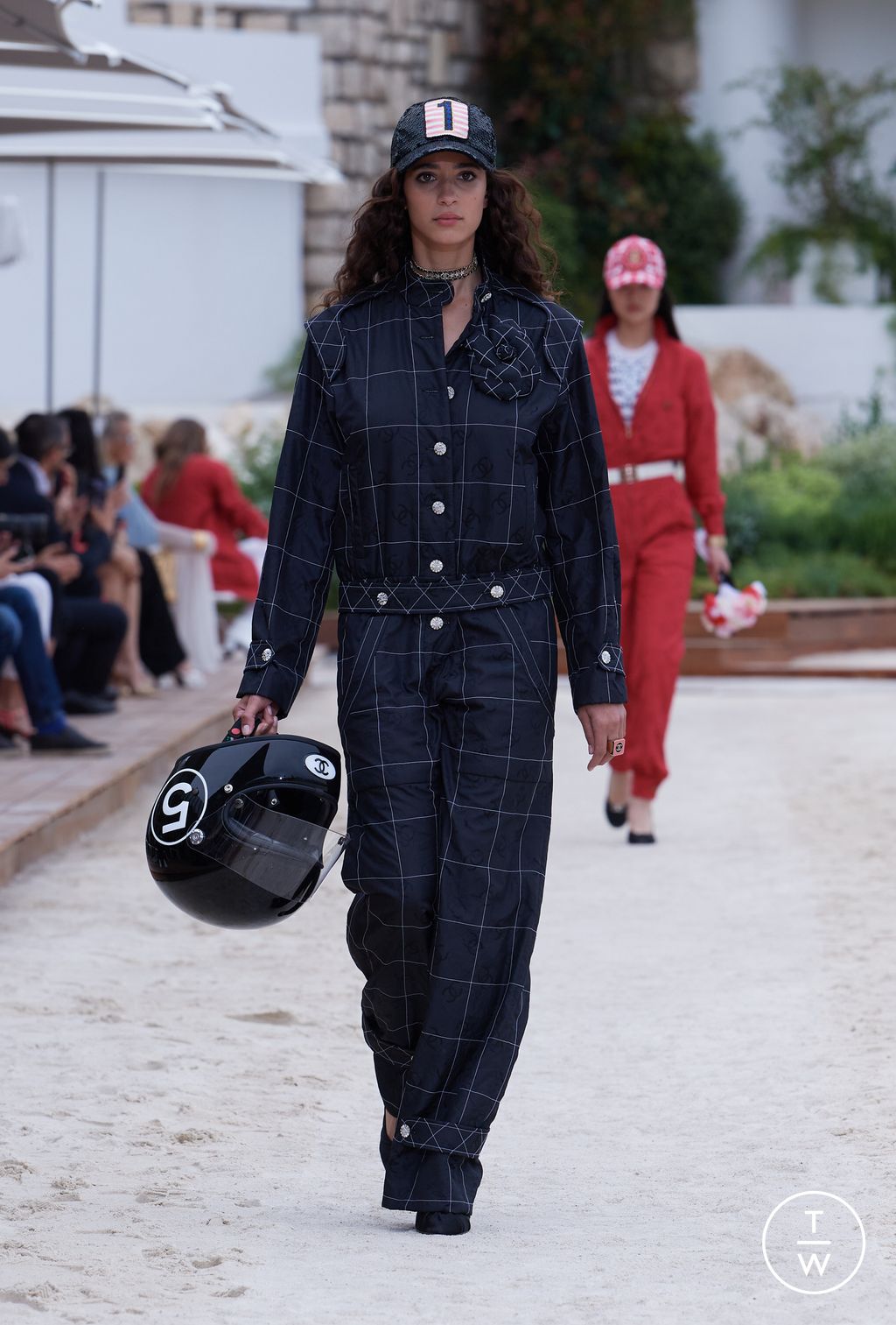Fashion Week Paris Resort 2023 look 2 from the Chanel collection womenswear