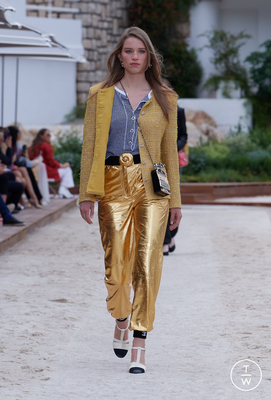 Fashion Week Paris Resort 2023 look 11 from the Chanel collection 女装