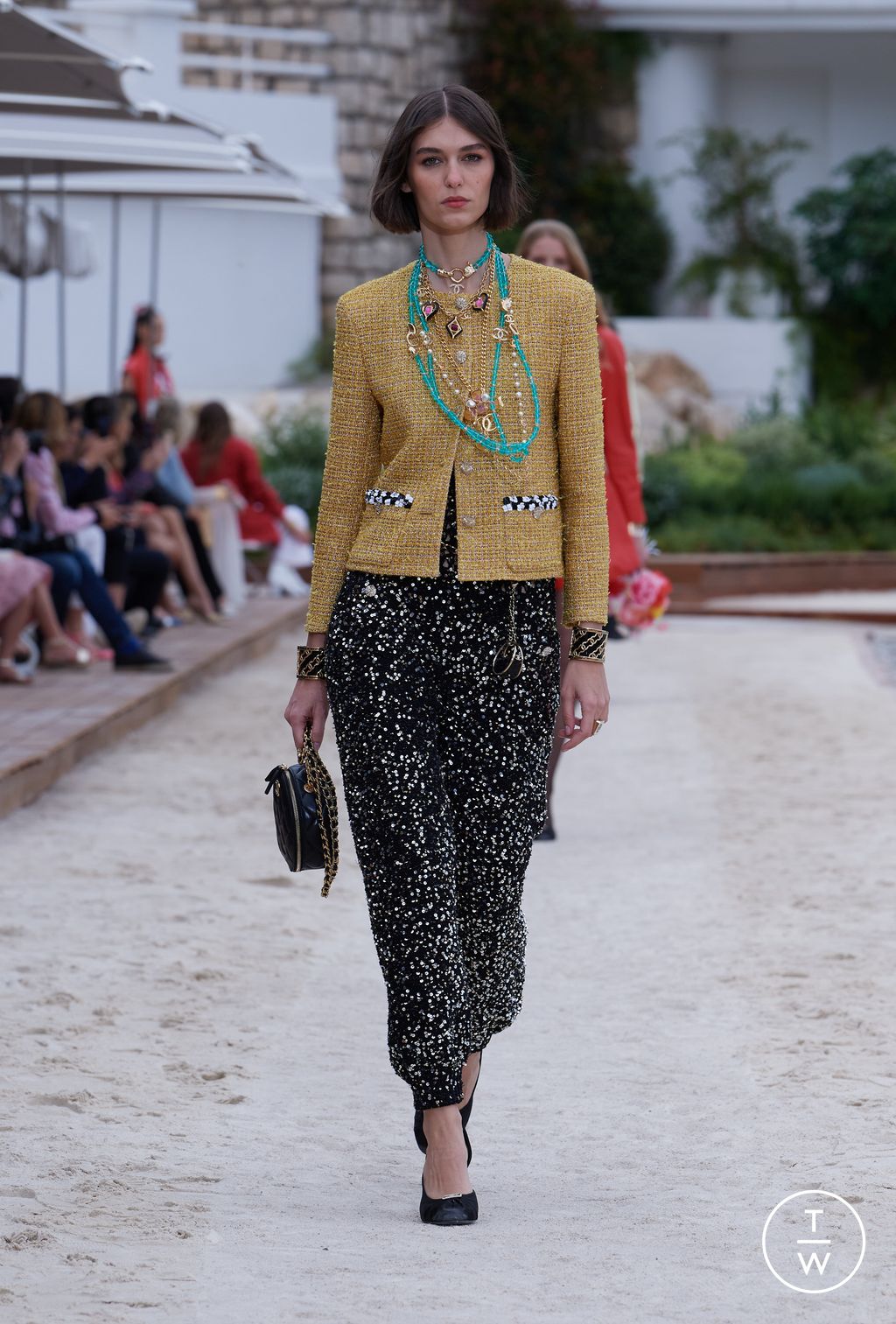 Fashion Week Paris Resort 2023 look 13 from the Chanel collection 女装