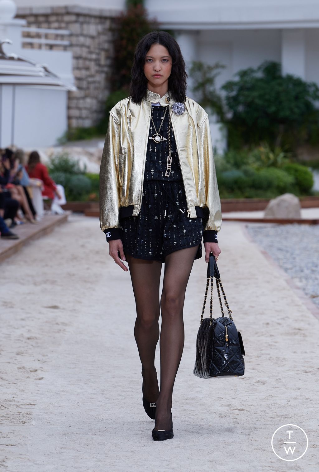 Fashion Week Paris Resort 2023 look 15 de la collection Chanel womenswear