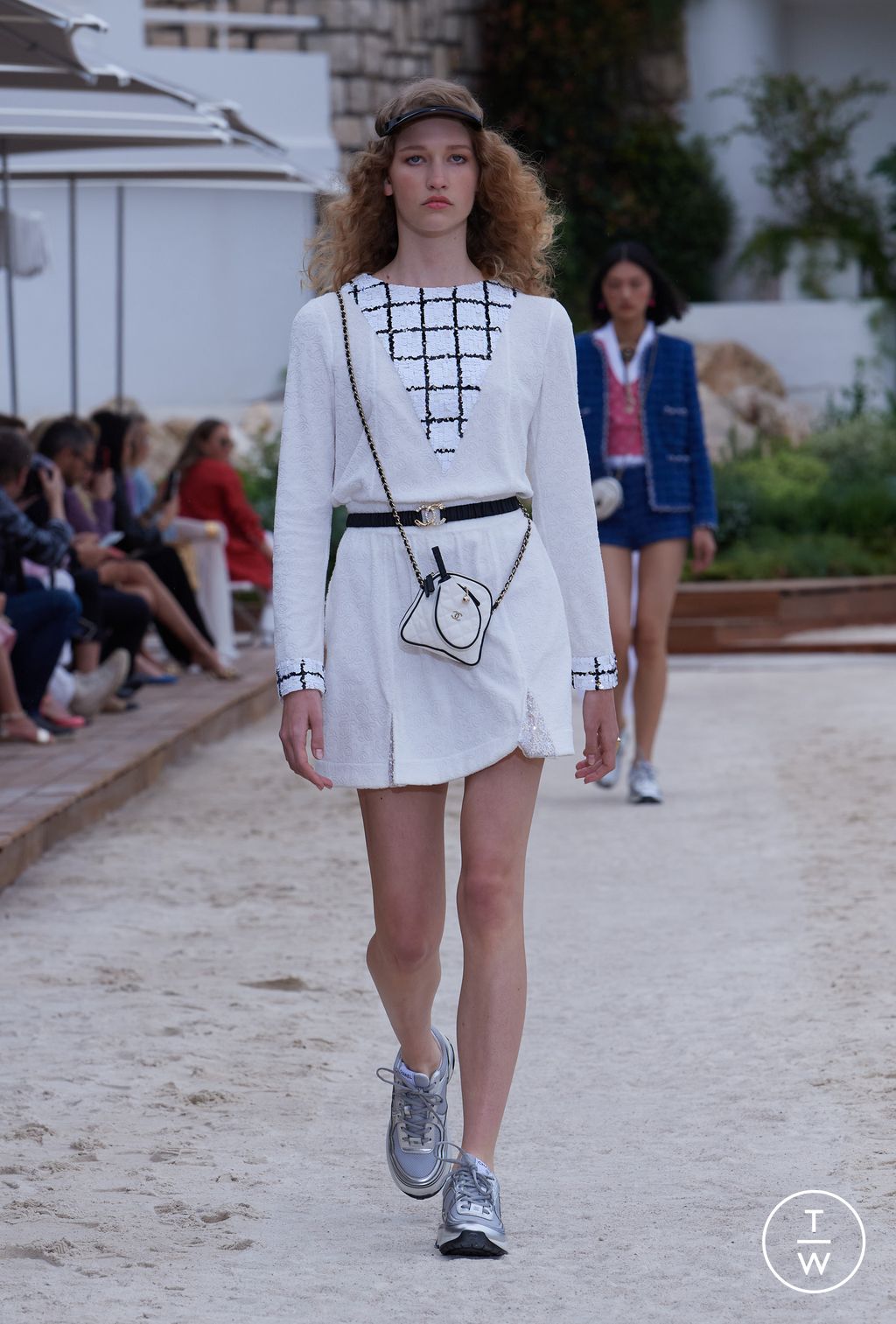 Fashion Week Paris Resort 2023 look 36 from the Chanel collection womenswear