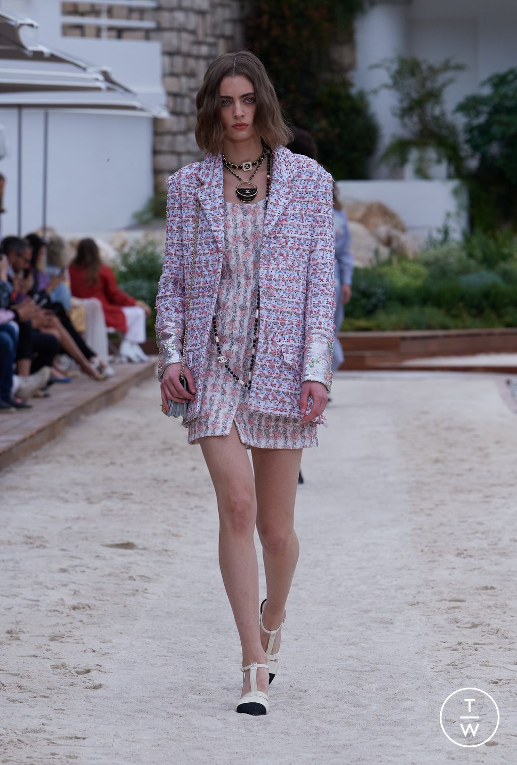 Fashion Week Paris Resort 2023 look 52 de la collection Chanel womenswear