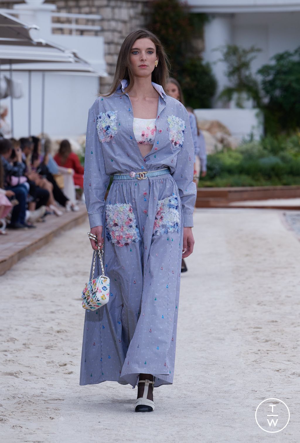 Fashion Week Paris Resort 2023 look 54 from the Chanel collection 女装