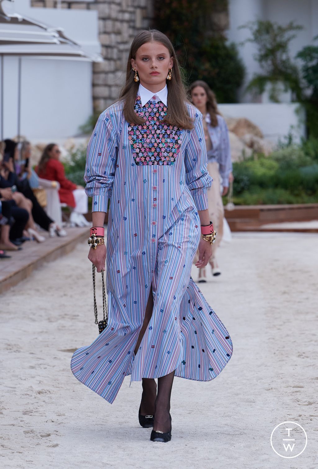 Fashion Week Paris Resort 2023 look 55 from the Chanel collection womenswear