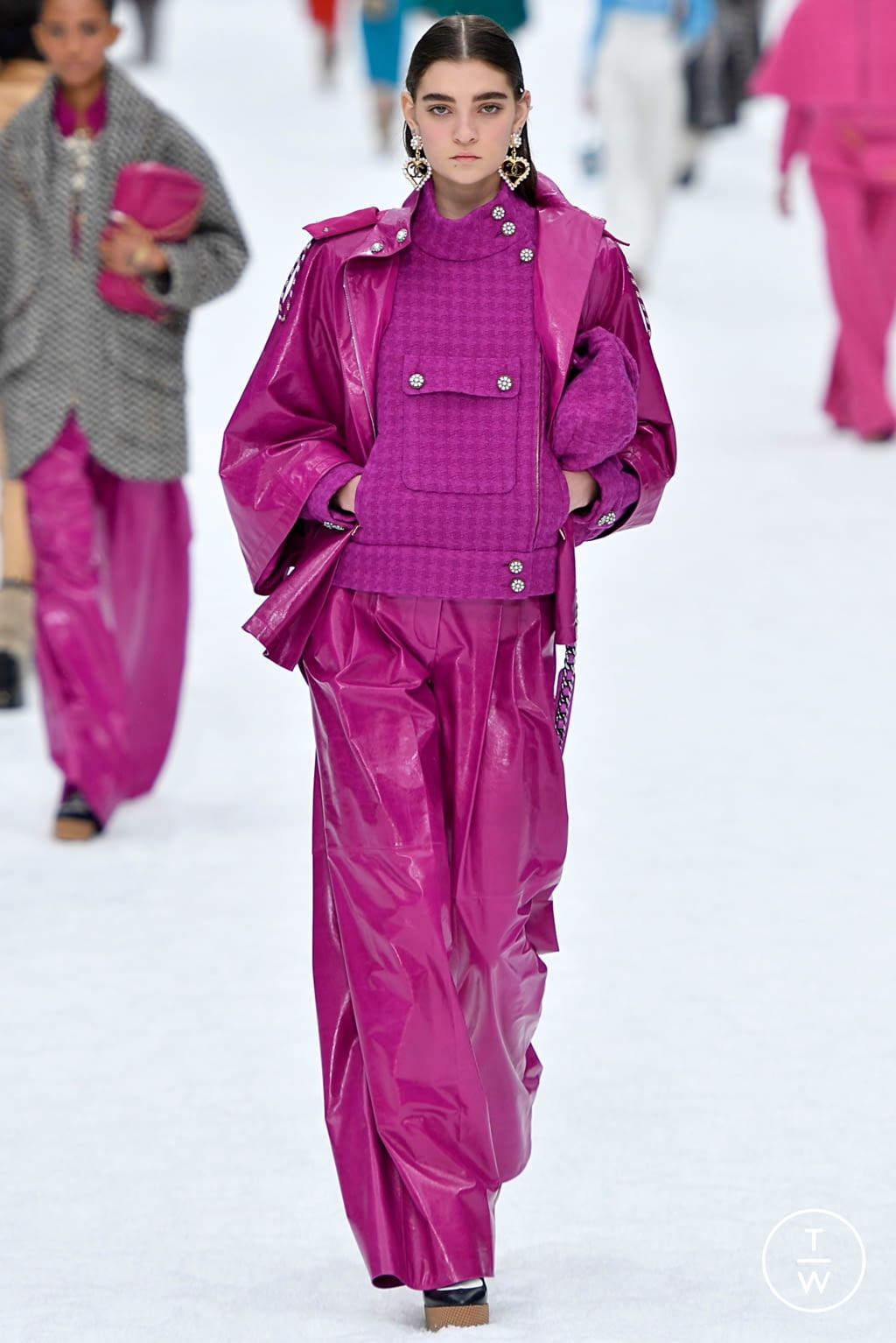 Fashion Week Paris Fall/Winter 2019 look 38 from the Chanel collection womenswear