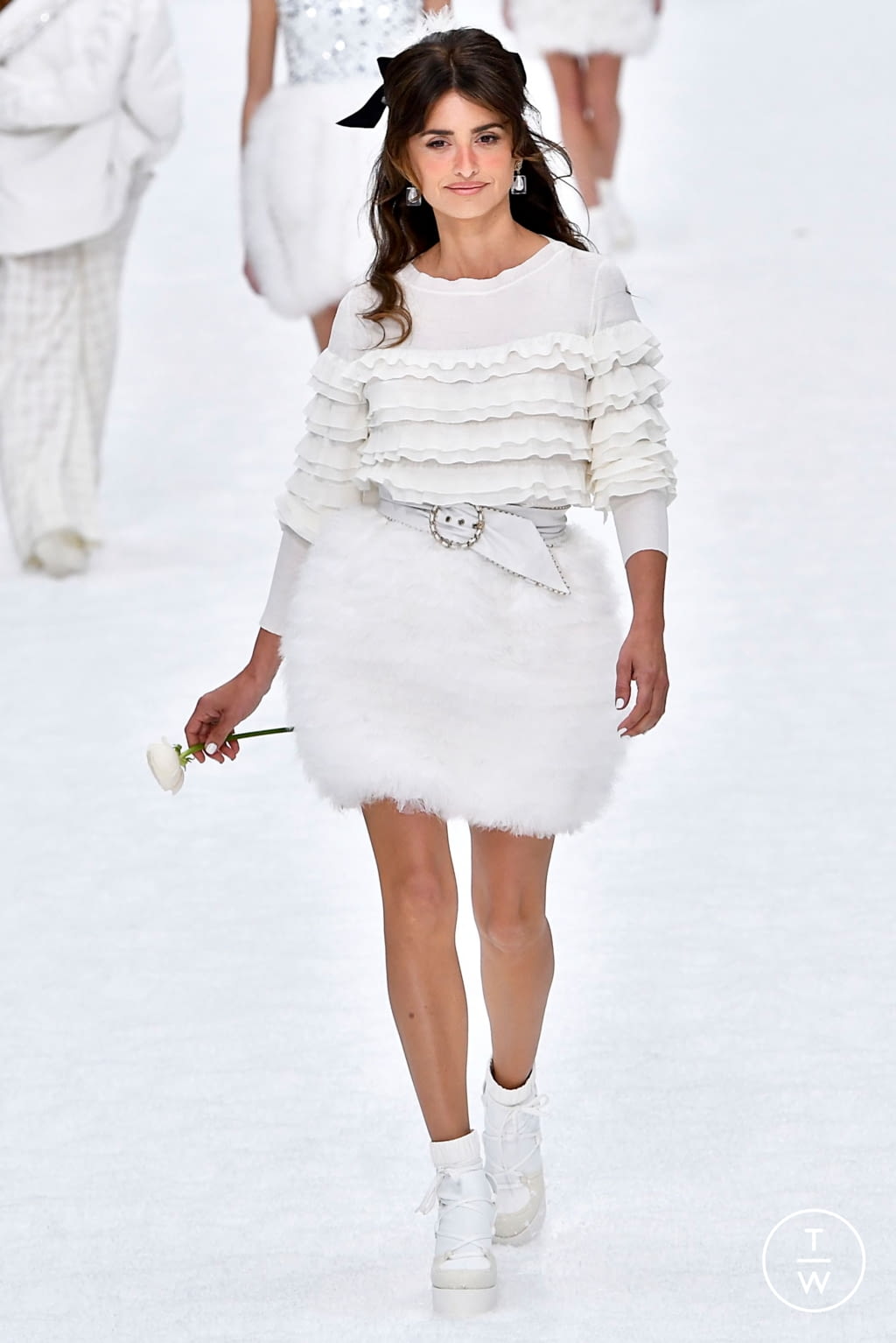 Fashion Week Paris Fall/Winter 2019 look 70 from the Chanel collection womenswear