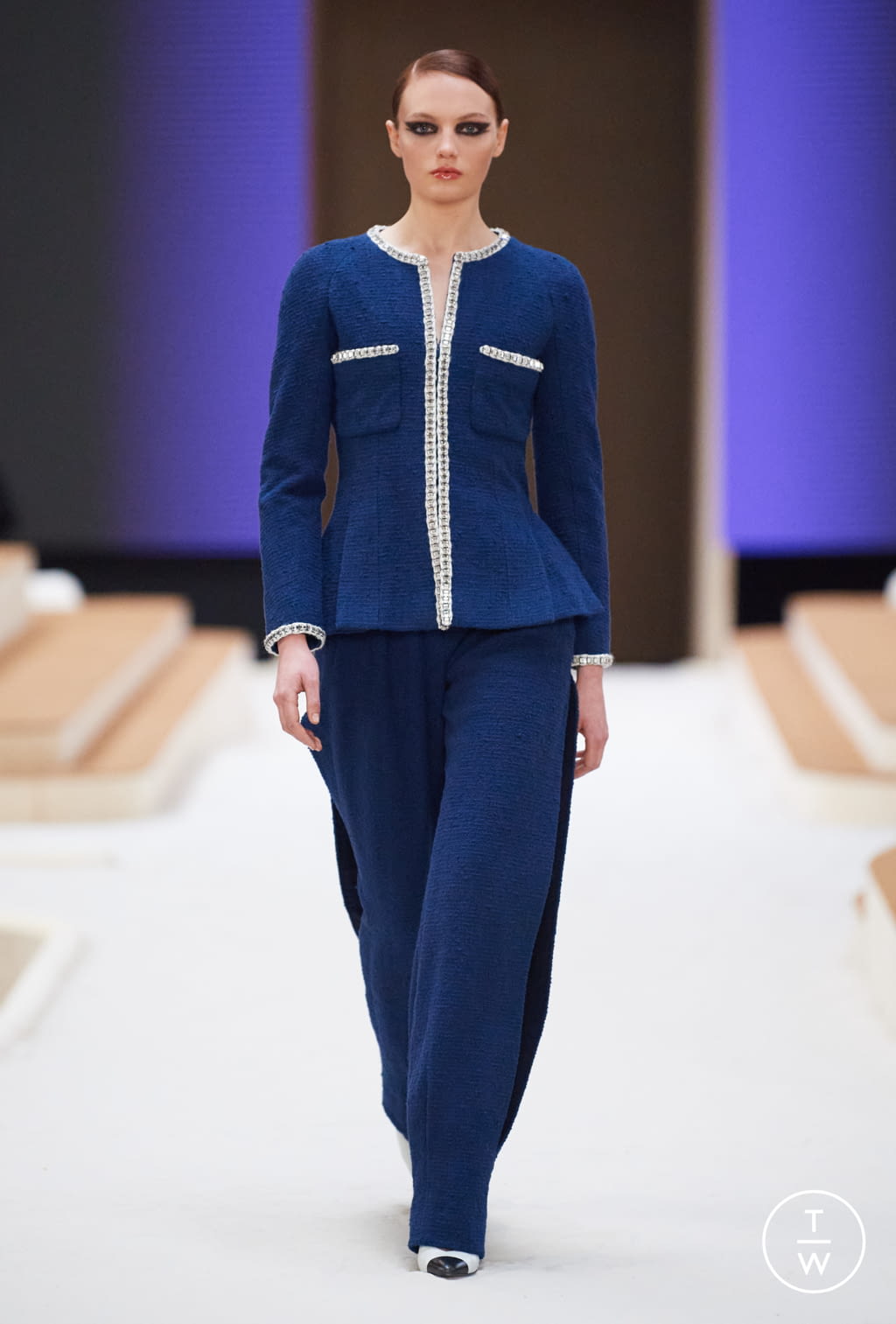 Fashion Week Paris Spring/Summer 2022 look 2 from the Chanel collection 高级定制